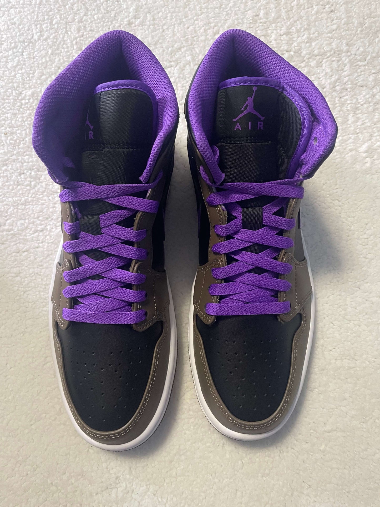 Sneakers Nike Air Jordan 1 Mid 'Palomino'. 27 cms