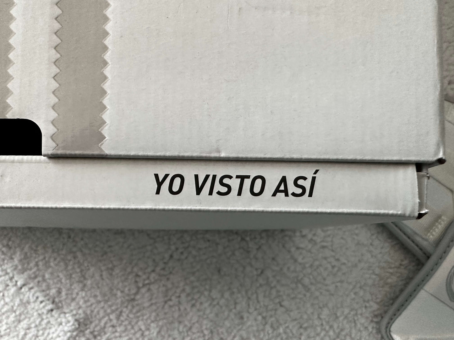 Sneakers Adidas Forum Bad Bunny Gris. Talla 26 cms