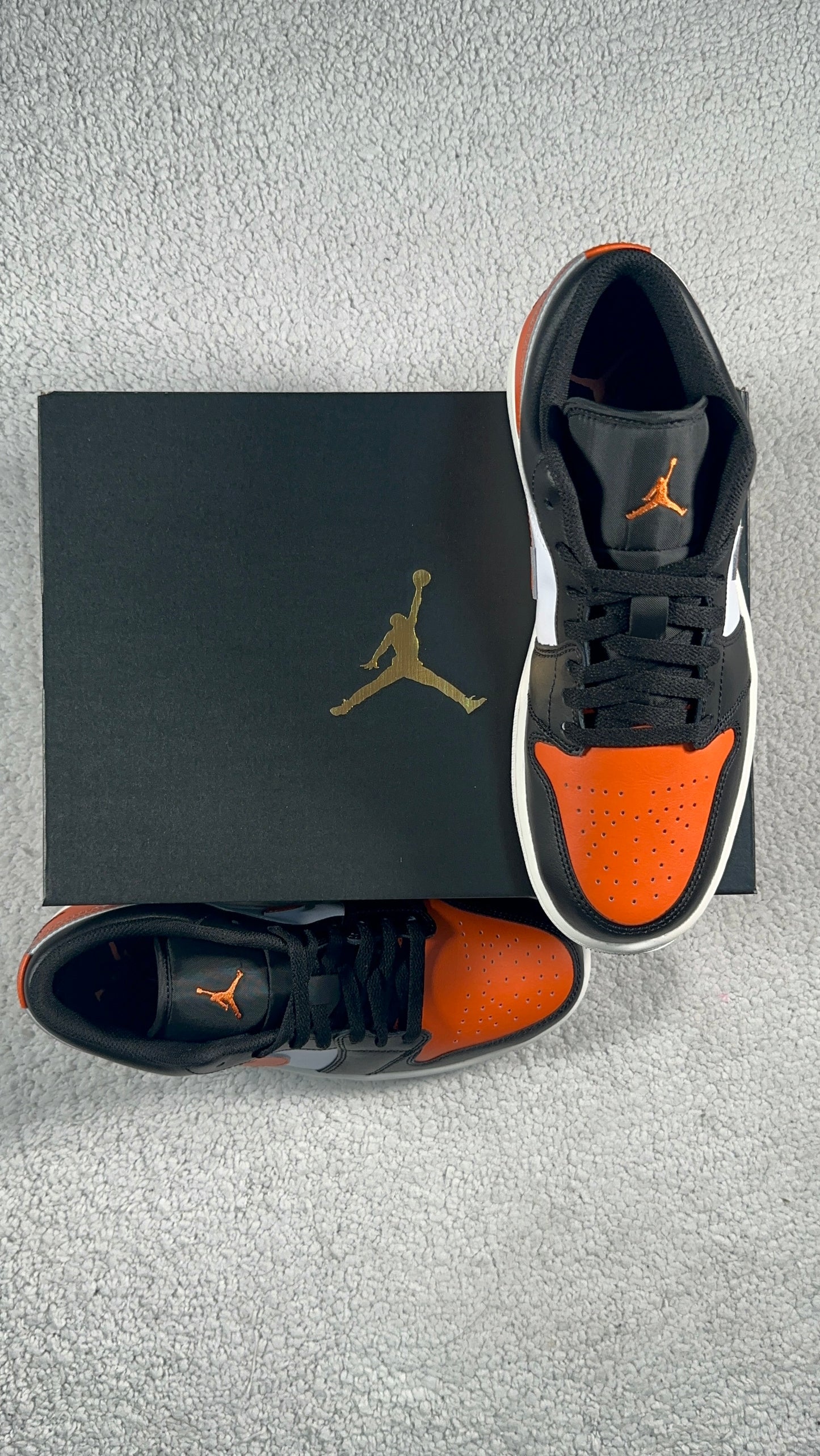 Nike Air Jordan 1 Mid. Talla 27 cms