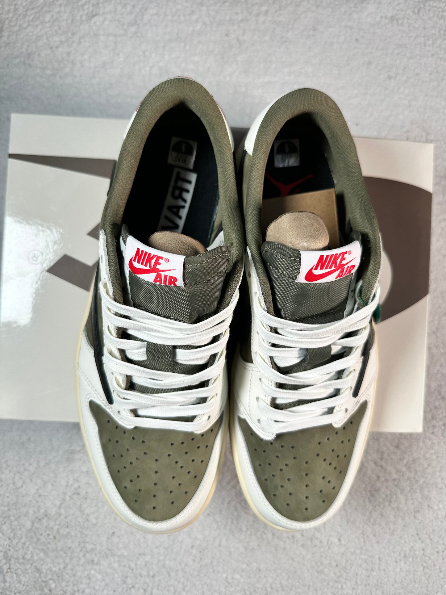 Nike Air Jordan 1 Low Medium Olive. Talla 27 cms