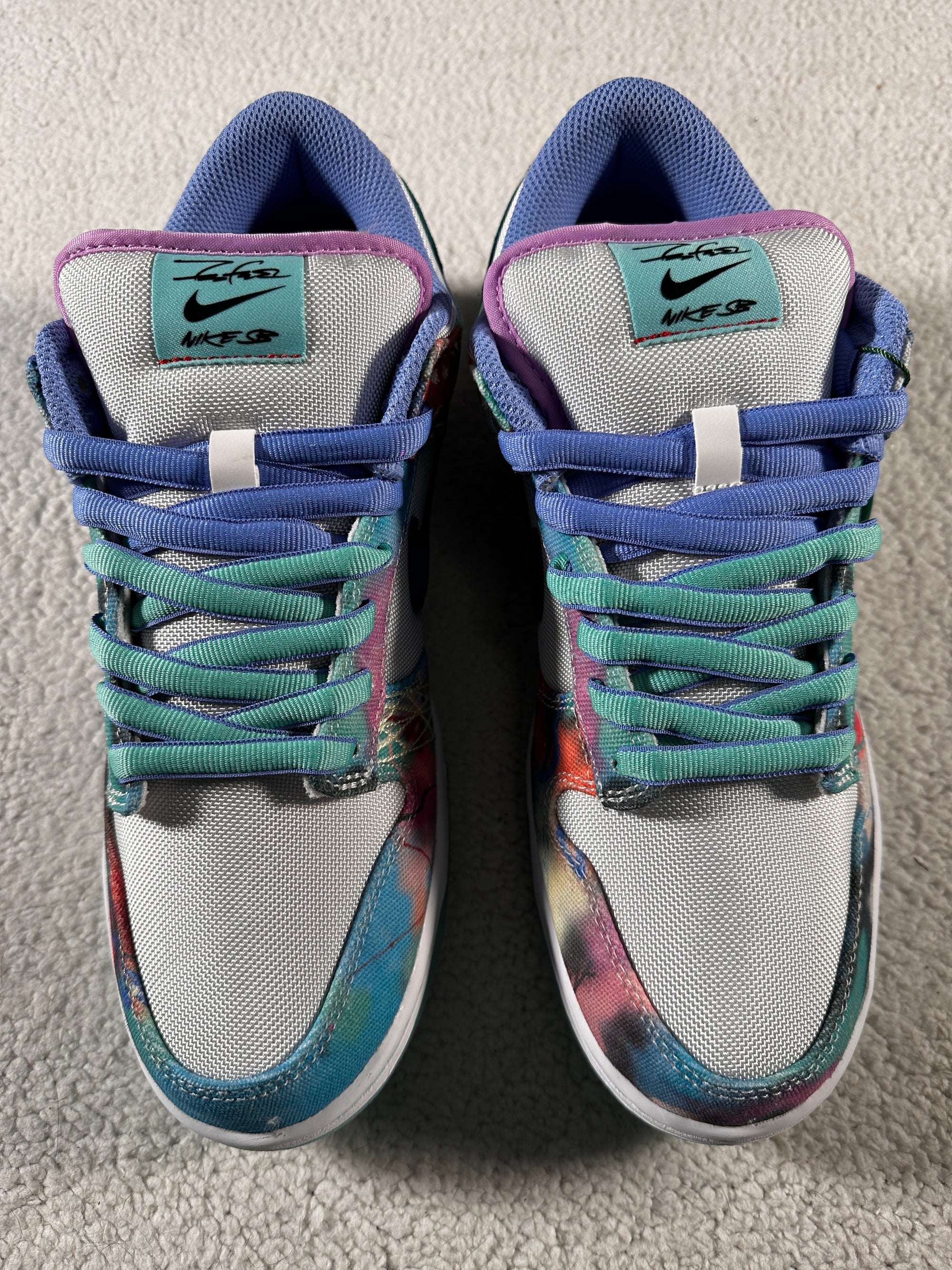 Nike SB Dunk Low x Futura Laboratories
White and Geode Teal. Talla 27 centímetros