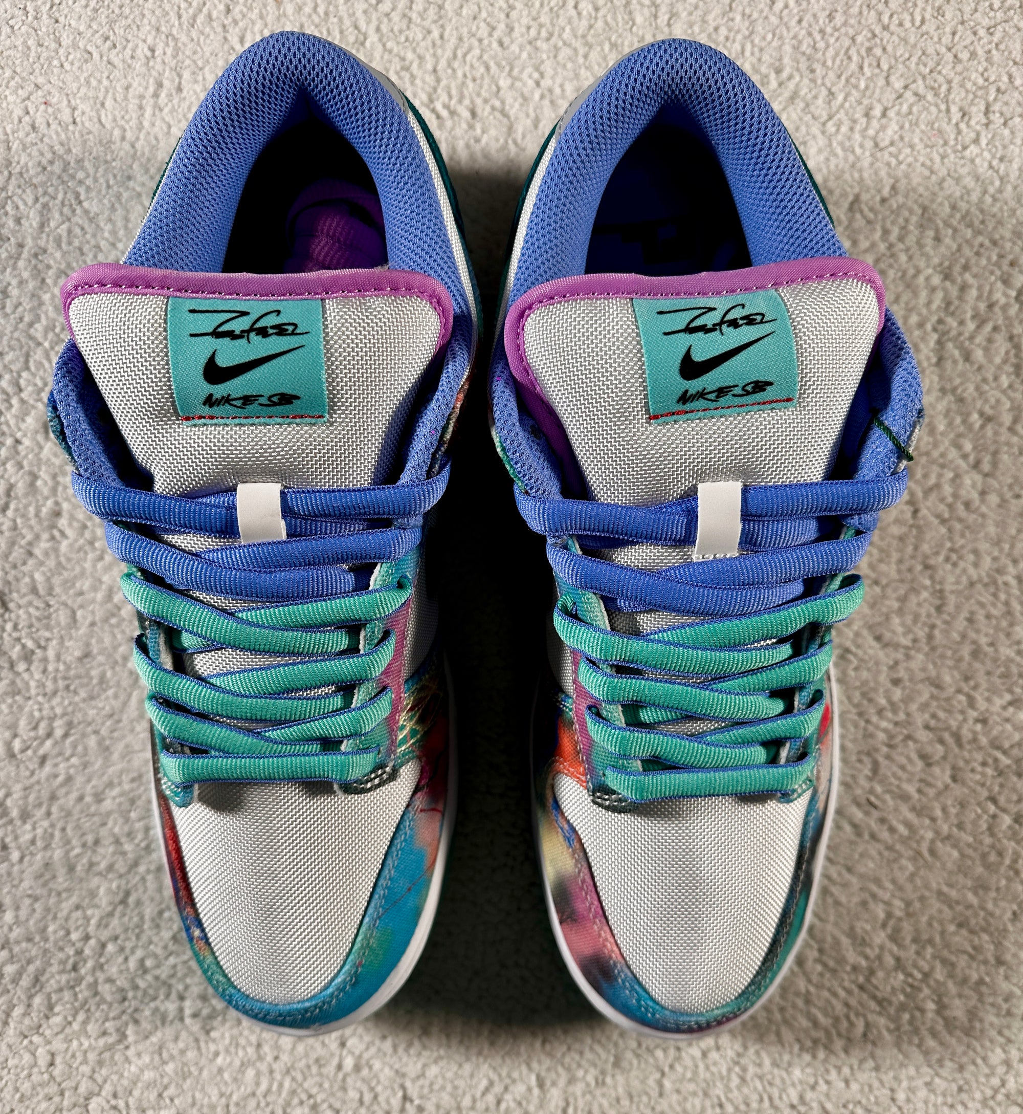 Nike SB Dunk Low x Futura Laboratories
White and Geode Teal. Talla 27 centímetros