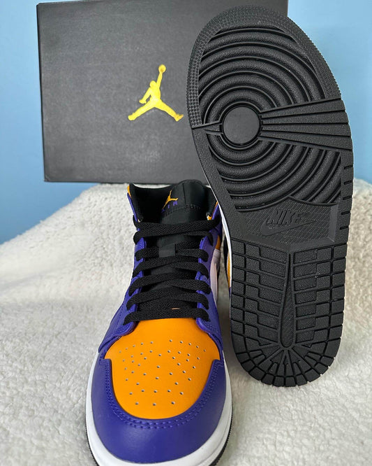 Sneakers Nike Air Jordan 1 Mid Lakers. Talla 26 cms