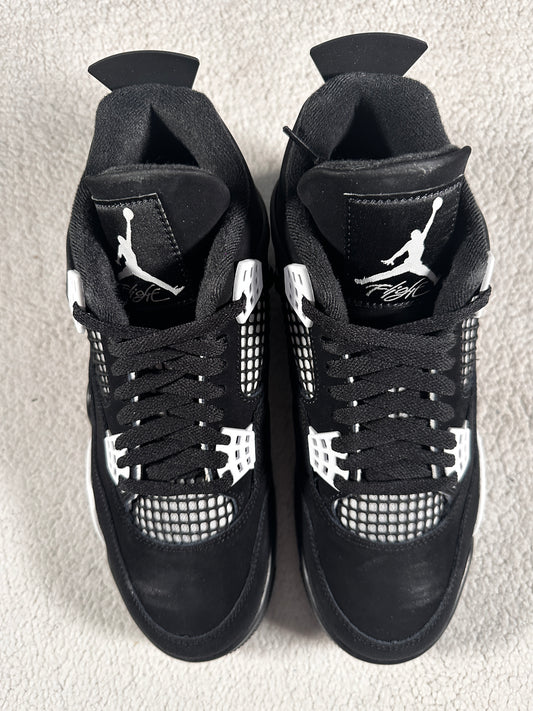 Nike Air Jordan 4 Retro White Thunder. Talla 27 centímetros