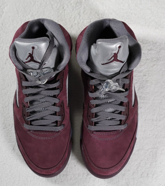 Sneakers Air Jordan 5 Retro 'Burgundy'. Talla 27 centimetros