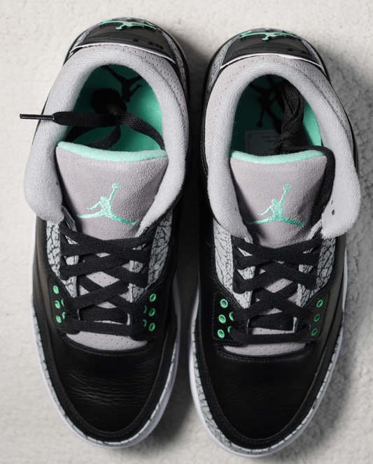 Sneakers Nike Air Jordan 3 Retro. Green Glow. Talla 27 centimetros