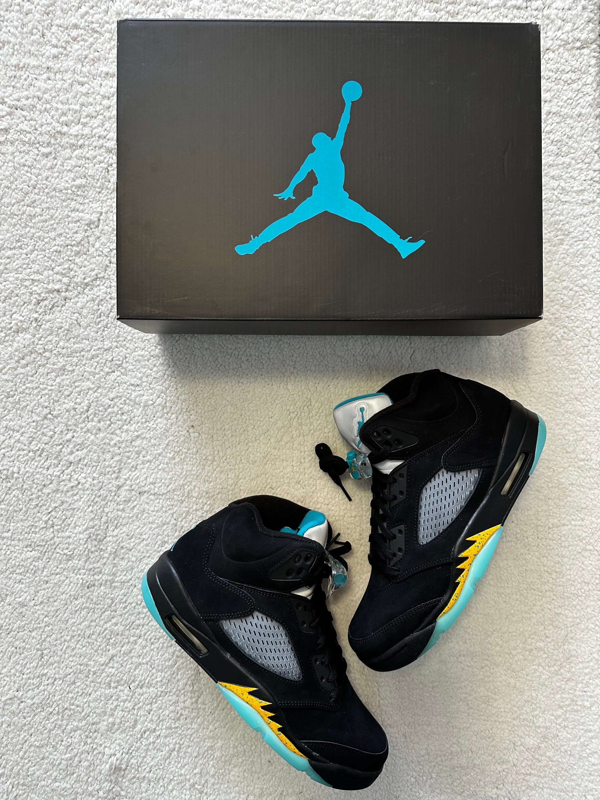 Sneakers Nike  Air Jordan 5 Aqua.