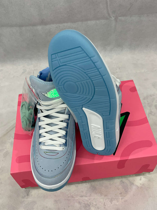 Sneakers Air Jordan 2 Retro SP X J Balvin. Talla 26 cms